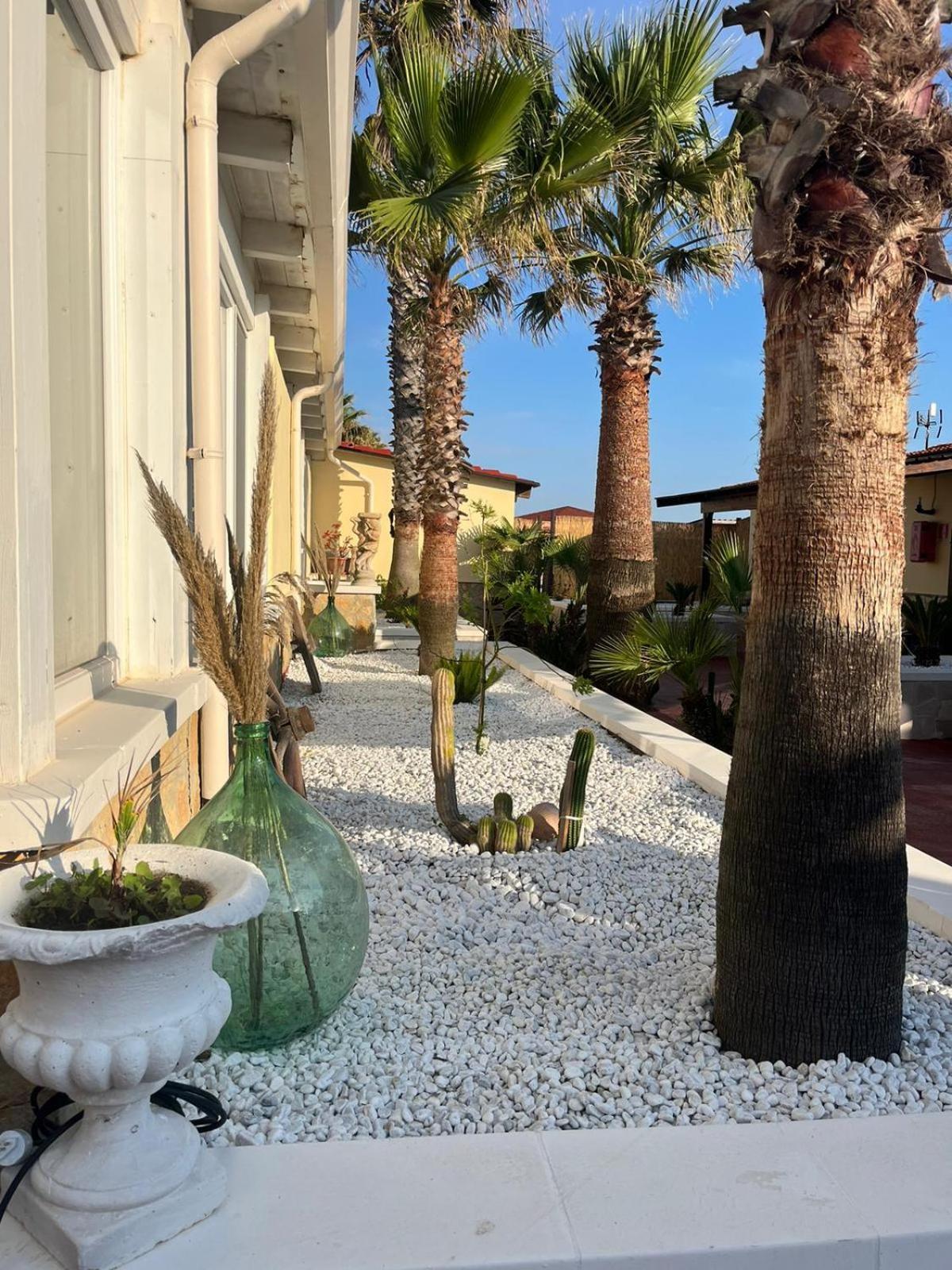 Villaggio Turistico La Baia Degli Angeli Margherita Di Savoia Exterior photo